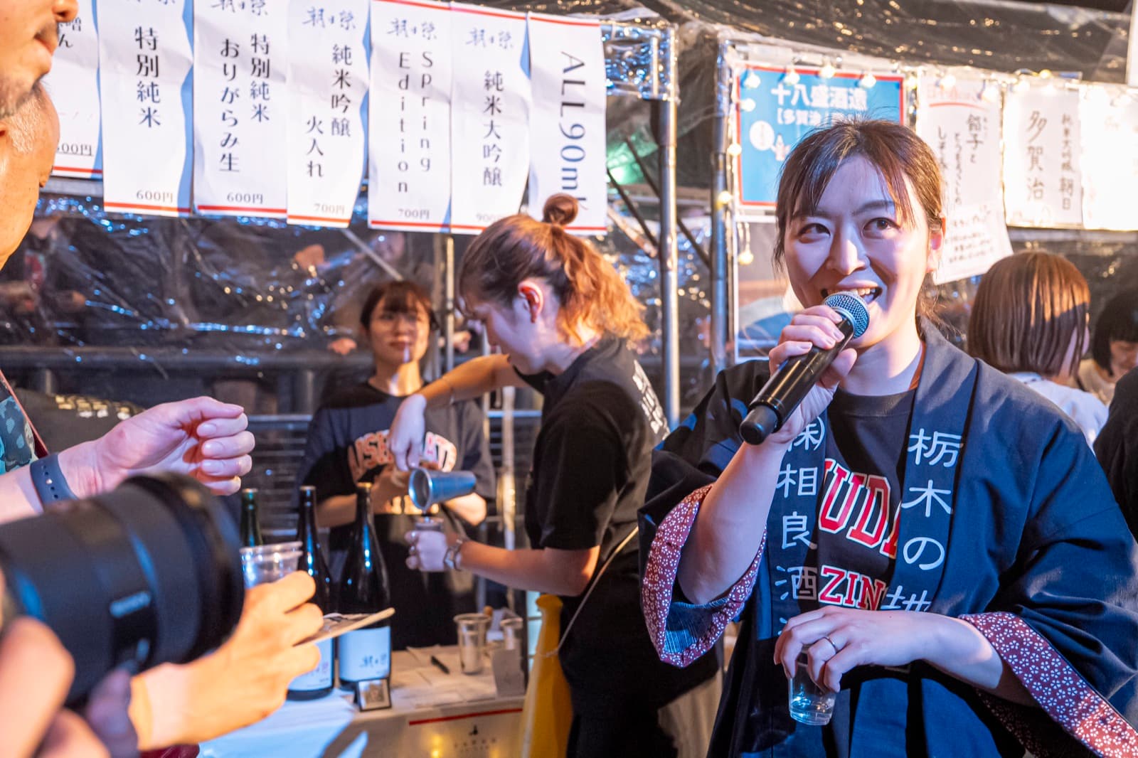 蔵元ブースでの一杯