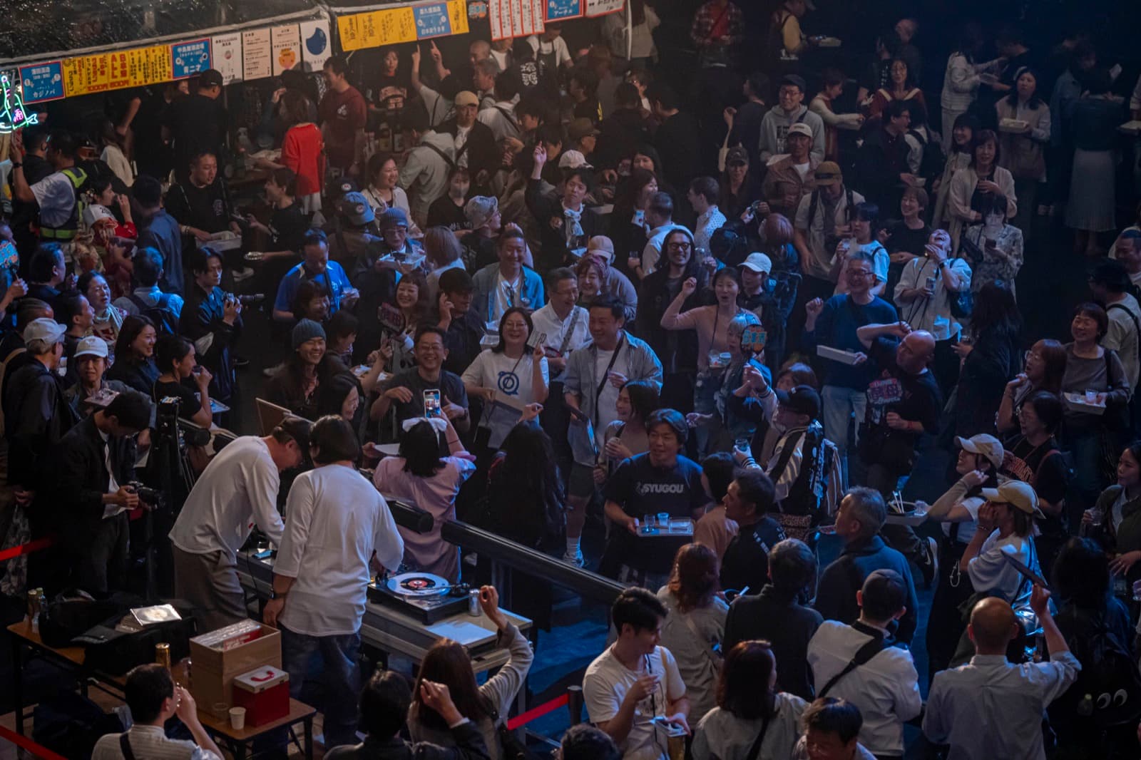 DJとフロアが一体になる瞬間